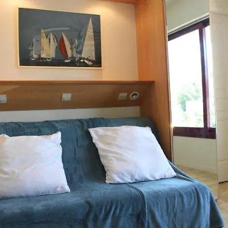 Apartment T2, 4 Couchages, La Rochelle - Piscine, Proche Port, Menage Inclus - Fr-1-246-309 *