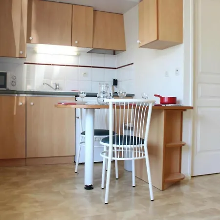 Apartment T2, 4 Couchages, La Rochelle - Piscine, Proche Port, Menage Inclus - Fr-1-246-309